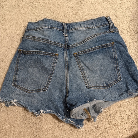Universal Thread Jean Shorts - Picture 3 of 3